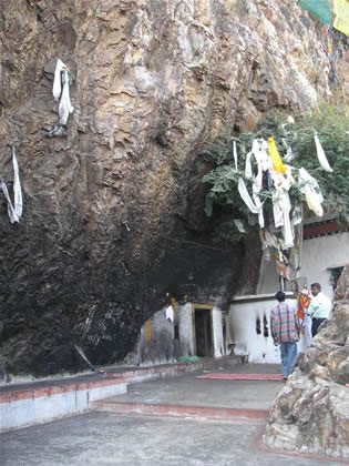 entrance to the cave shrine 